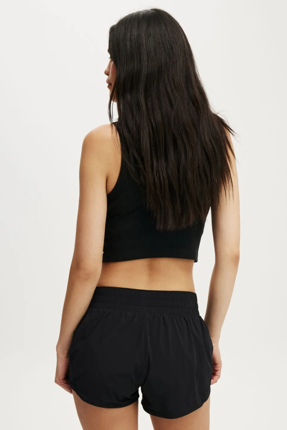 Active Curve Hem Short