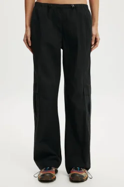 Active Woven Utility Pant