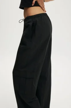 Active Woven Utility Pant