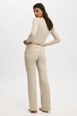 Airy Soft Roll Waist Pant