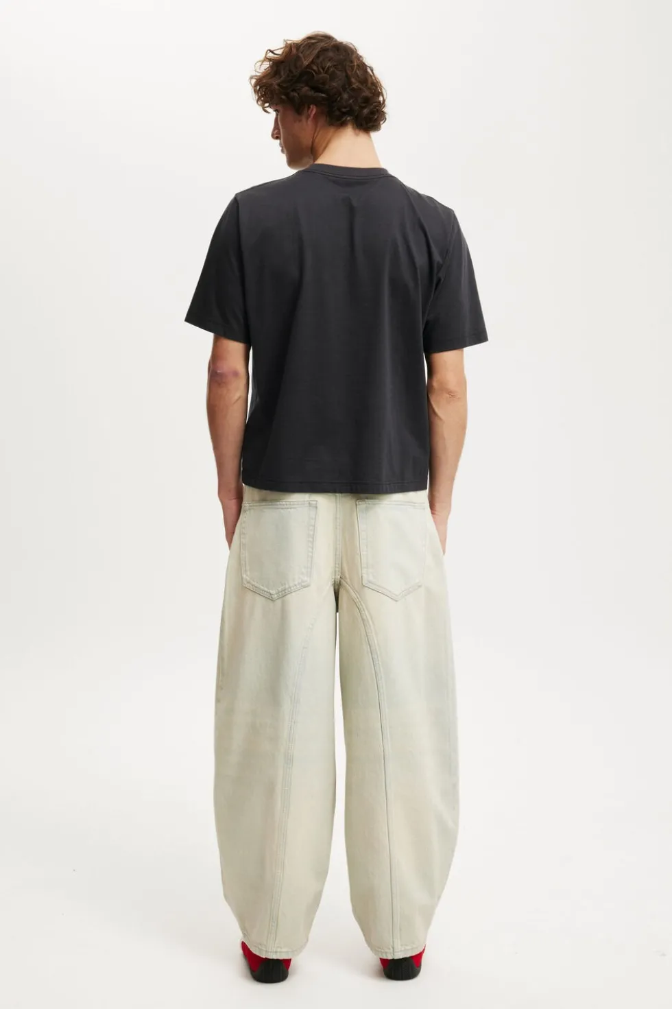Baggy Barrel Jean