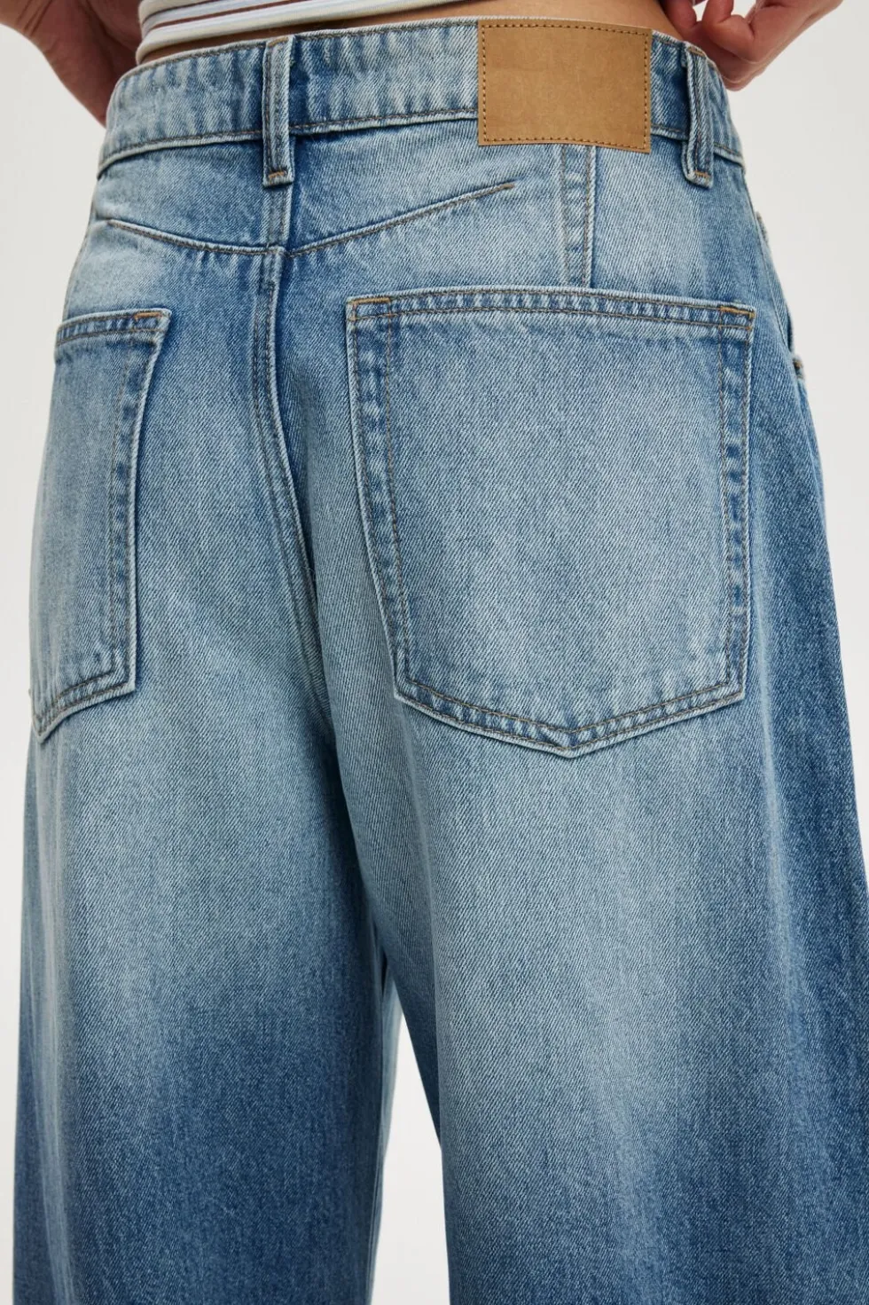 Barrel Jean