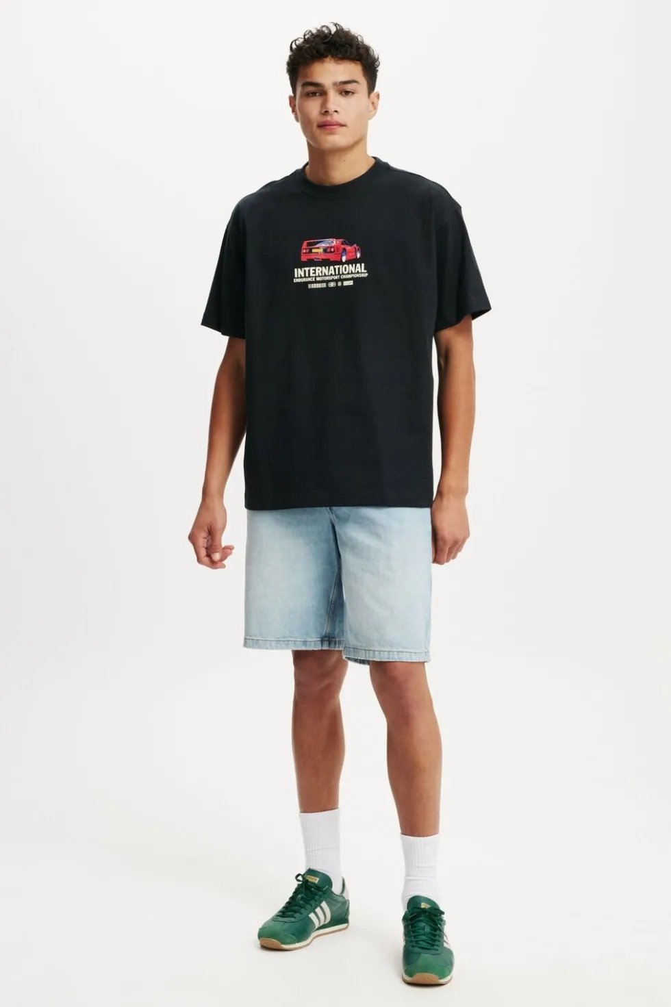Box Fit Graphic T-Shirt