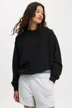 Classic Fleece Crew Sweatshirt