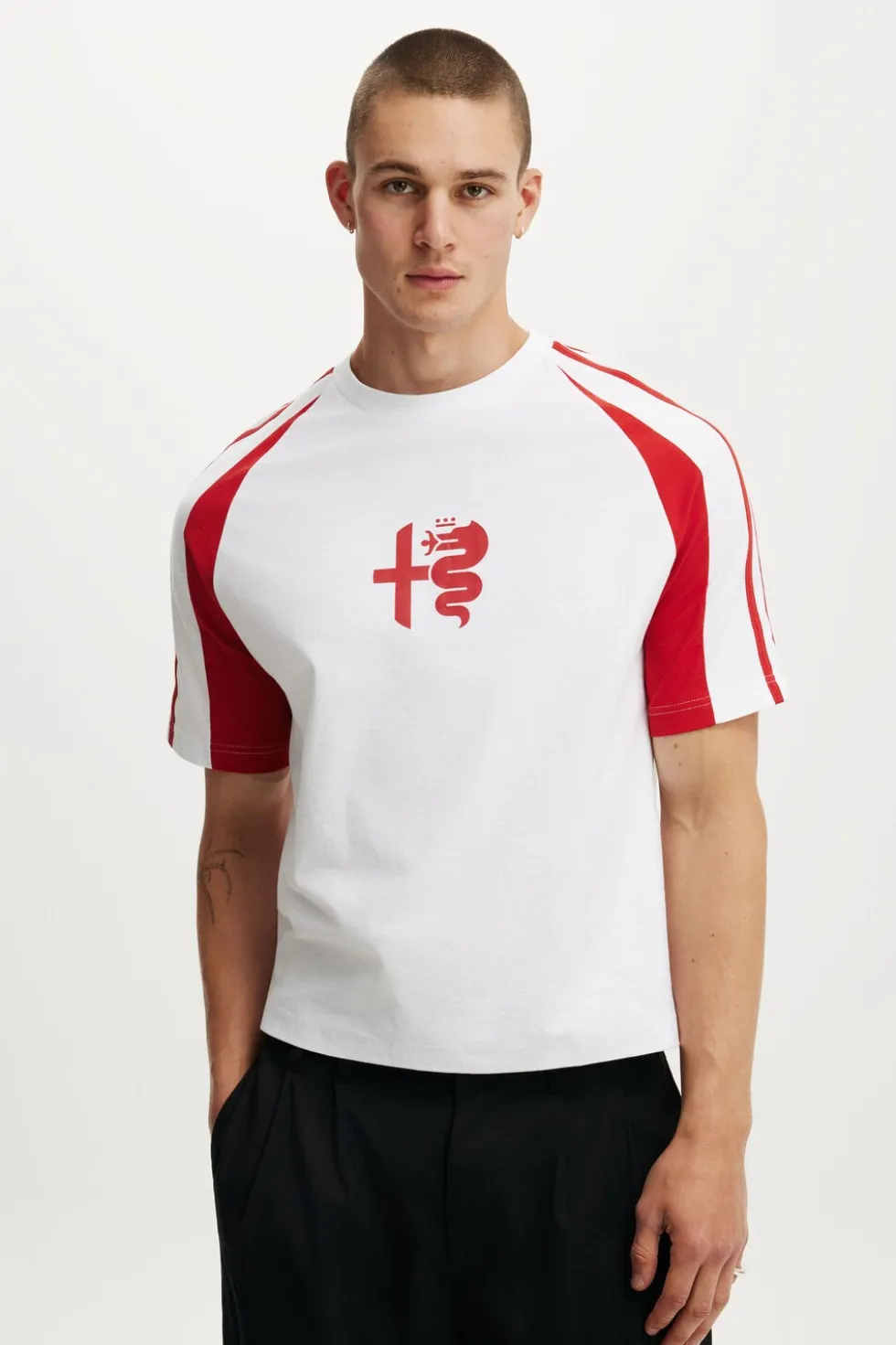 Cropped Fit Alfa Romeo T-Shirt