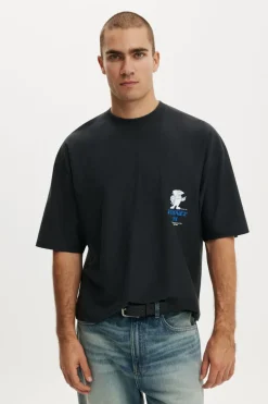 Cropped Fit FIFA T-Shirt