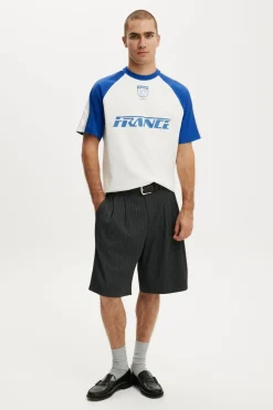 Cropped Fit FIFA T-Shirt