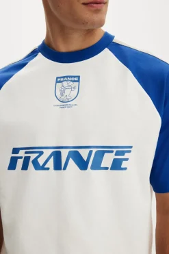 Cropped Fit FIFA T-Shirt