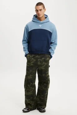Cropped Fit Graphic Hoodie