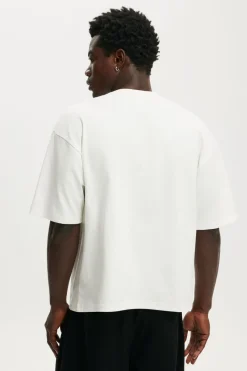 Cropped Fit T-Shirt