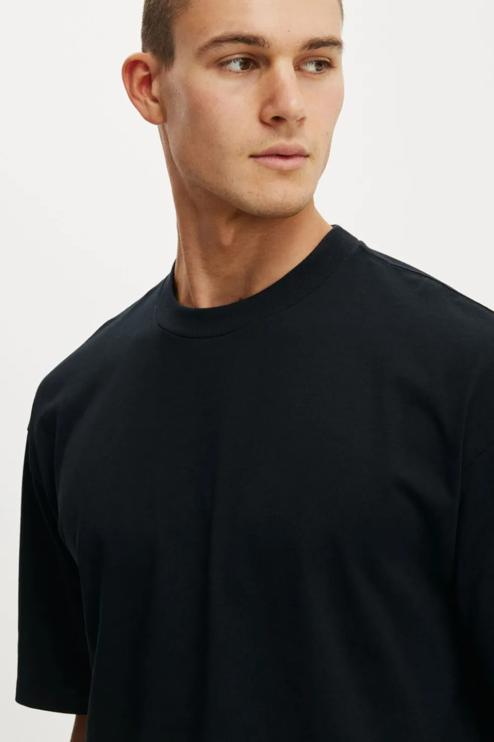 Cropped Fit T-Shirt