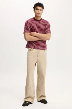 Cropped Fit T-Shirt