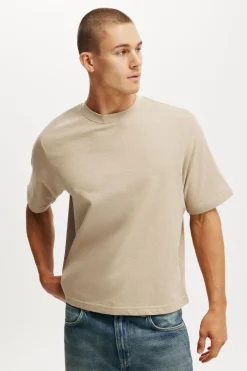 Cropped Fit T-Shirt