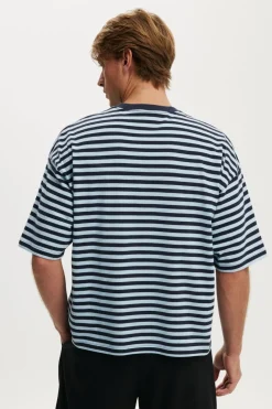 Cropped Fit T-Shirt