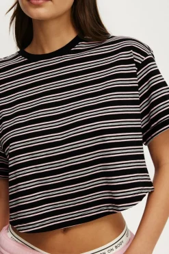 Cropped Graphic Active Tee