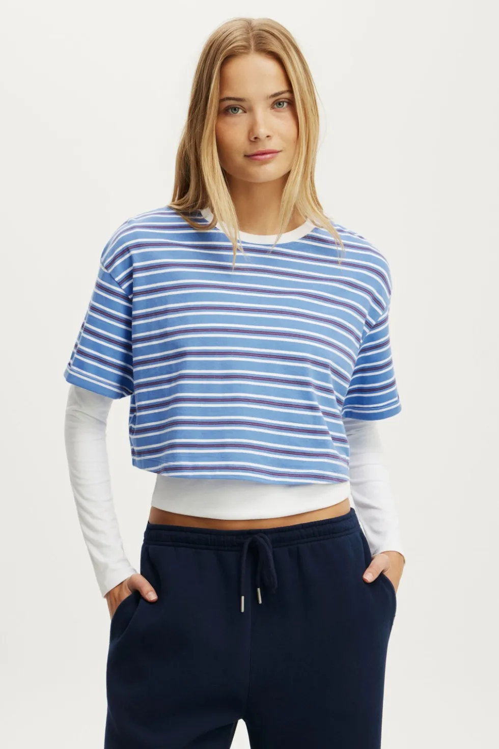 Cropped Graphic Active Tee