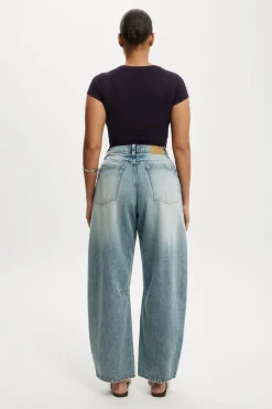 Curvy Barrel Jean