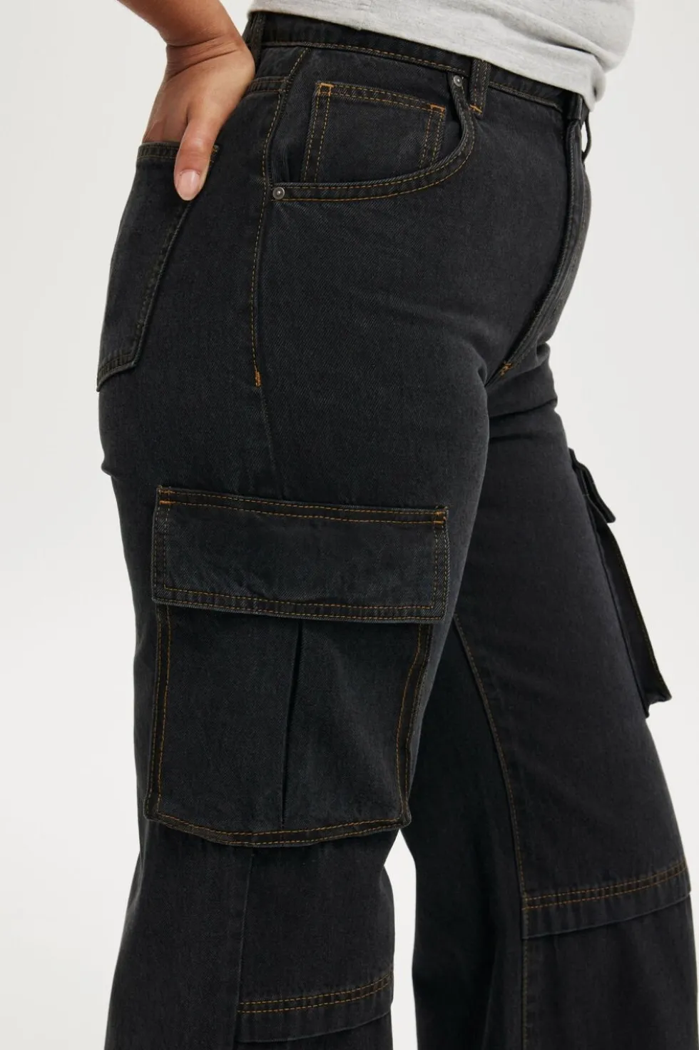 Curvy Cargo Wide Jean