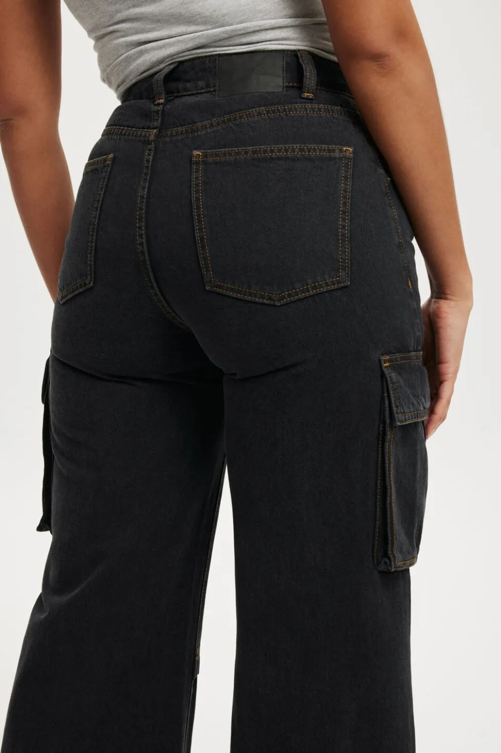 Curvy Cargo Wide Jean