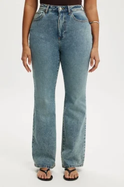 Curvy Flare Jean