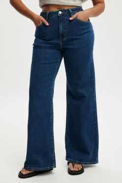 Curvy Stretch Wide Jean