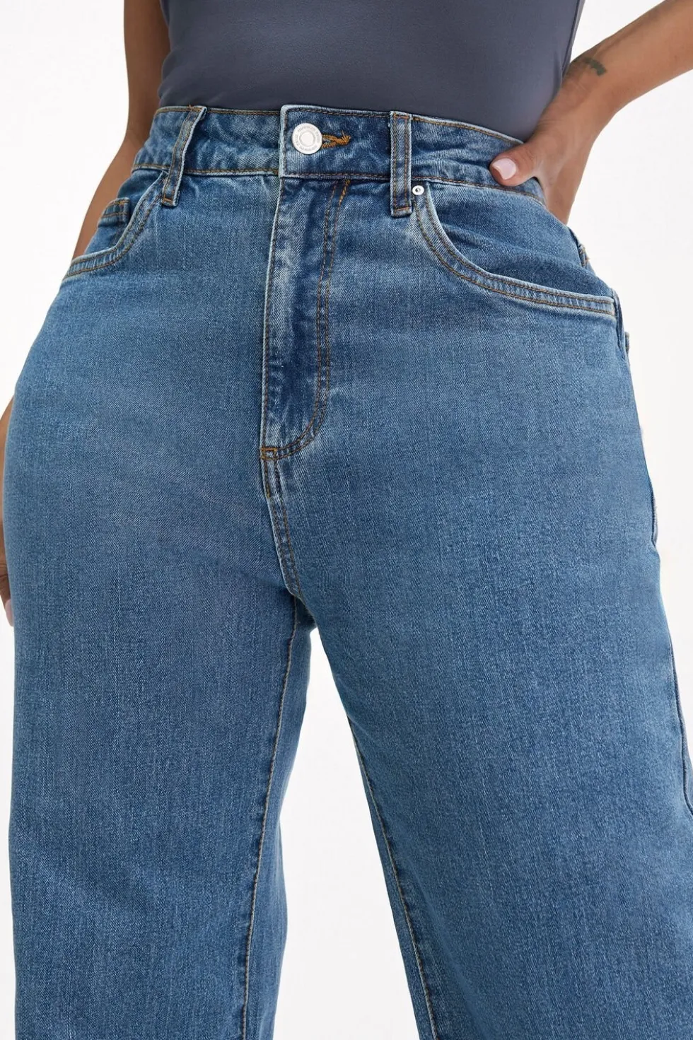 Curvy Stretch Wide Jean