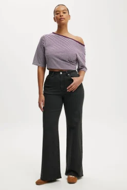 Curvy Stretch Wide Jean