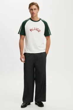 Everyday Fit Graphic T-Shirt