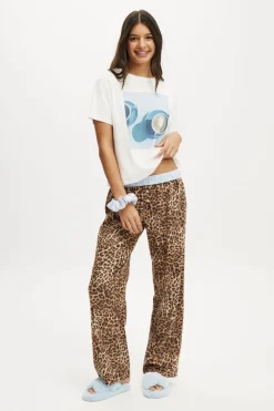Lounge Graphic Tee