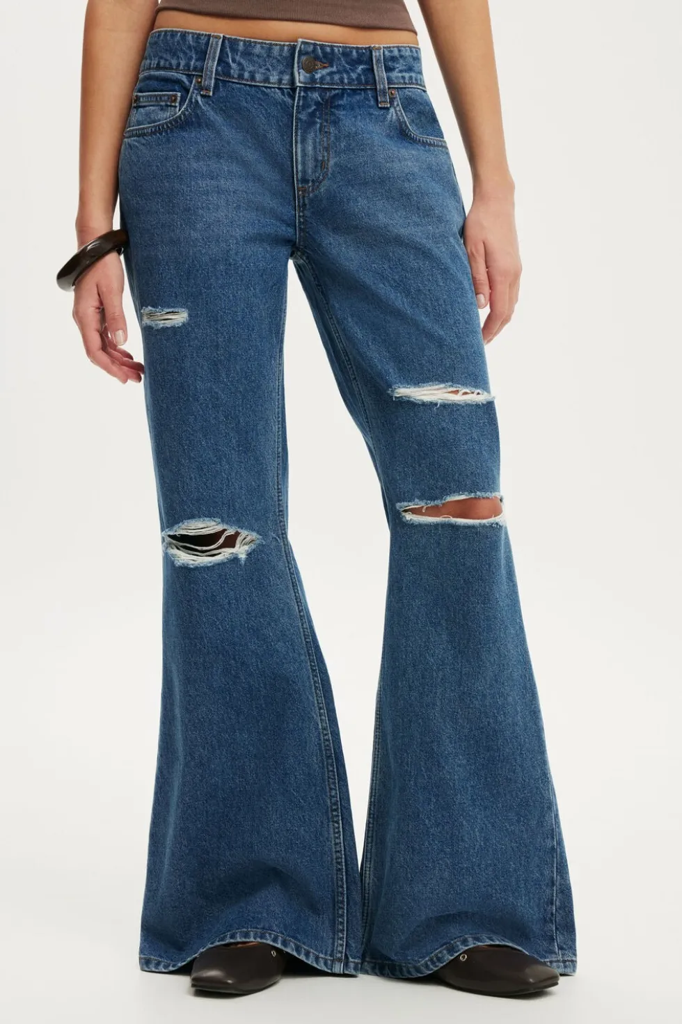Low Relaxed Flare Jean