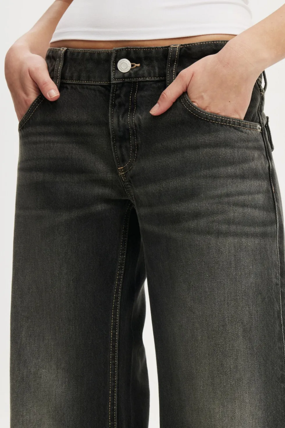 Low Relaxed Flare Jean
