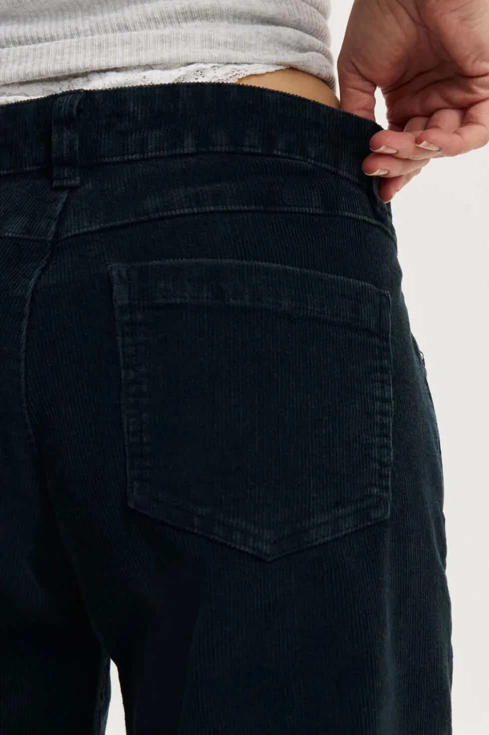 Low Rise Straight Cord Pant