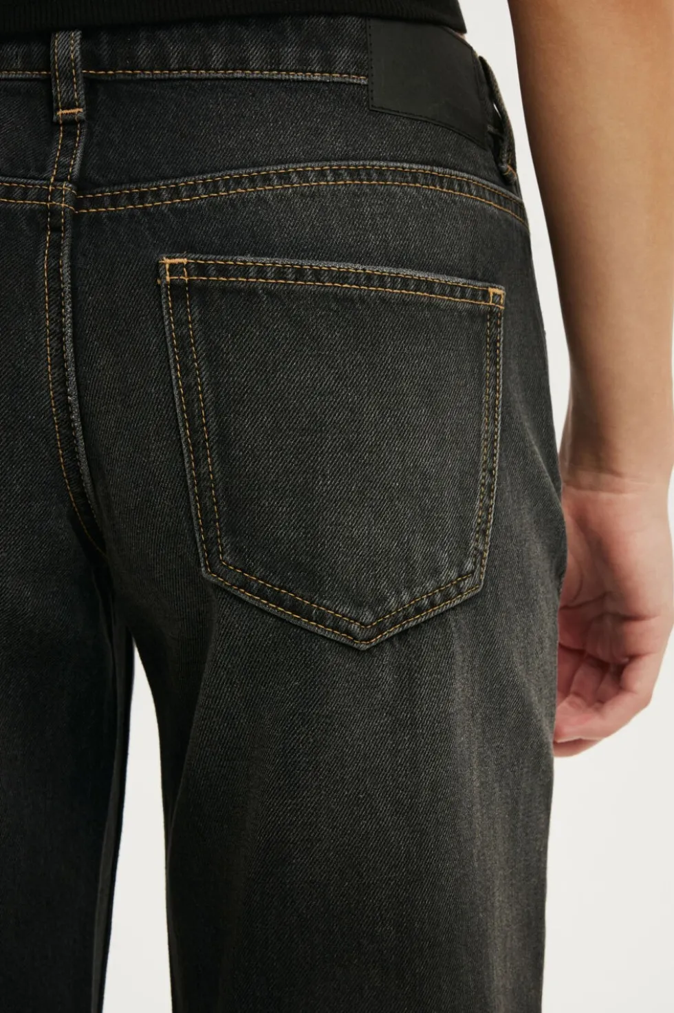 Low Rise Straight Jean