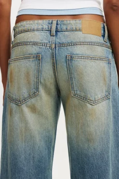 Low Rise Straight Jean