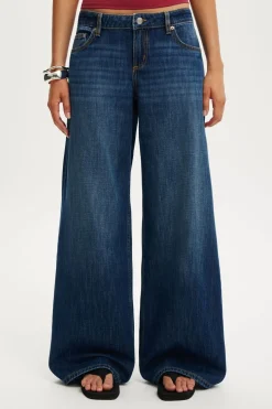 Low Rise Wide Jean