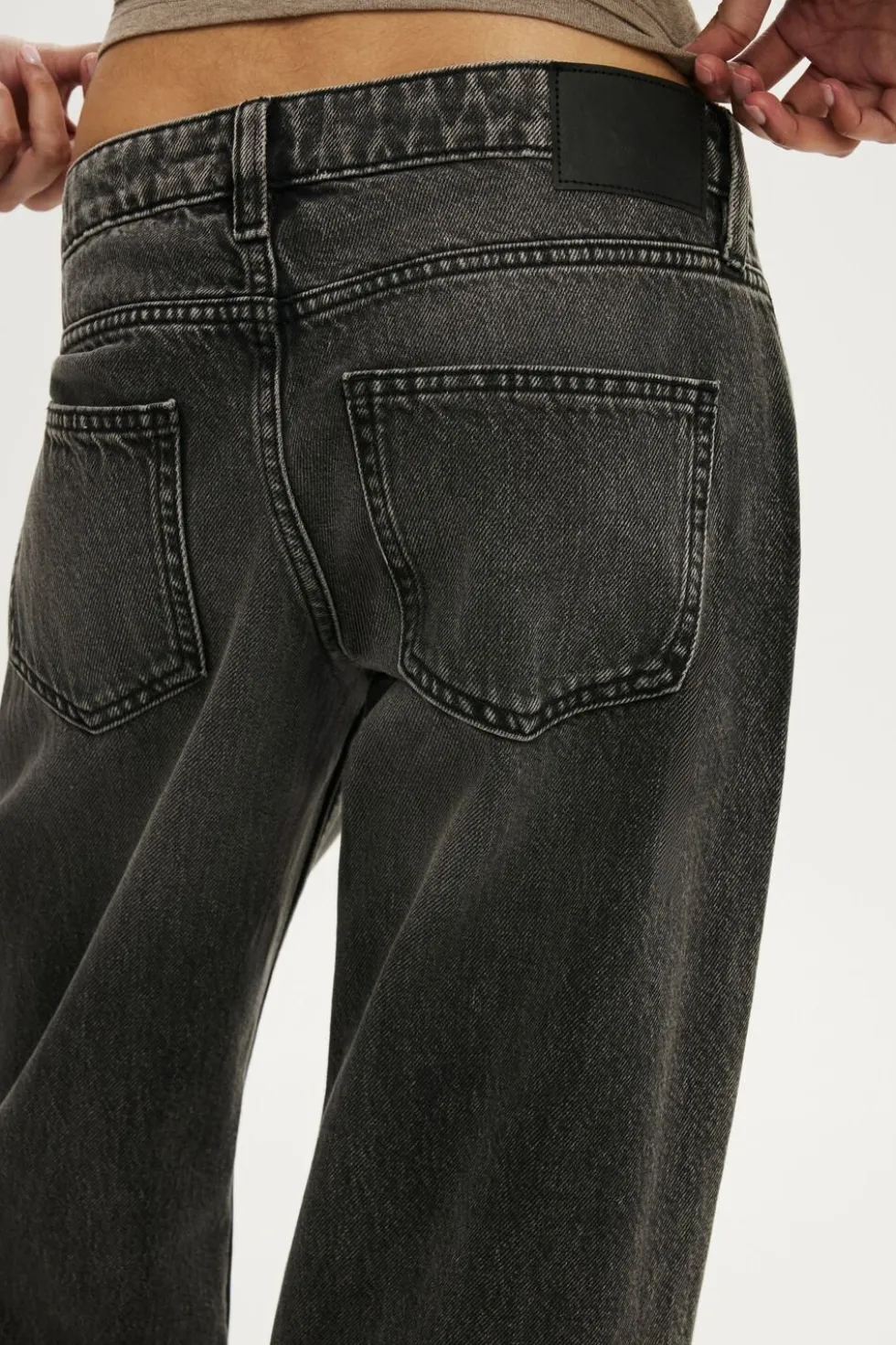 Petite Low Rise Straight Jean