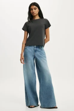 Petite Low Rise Wide Jean