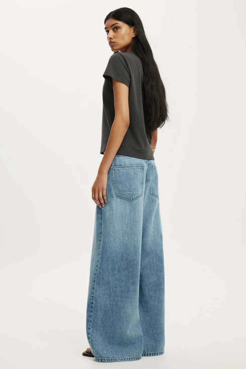 Petite Low Rise Wide Jean