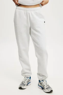 Plush Essential Gym Sweatpant