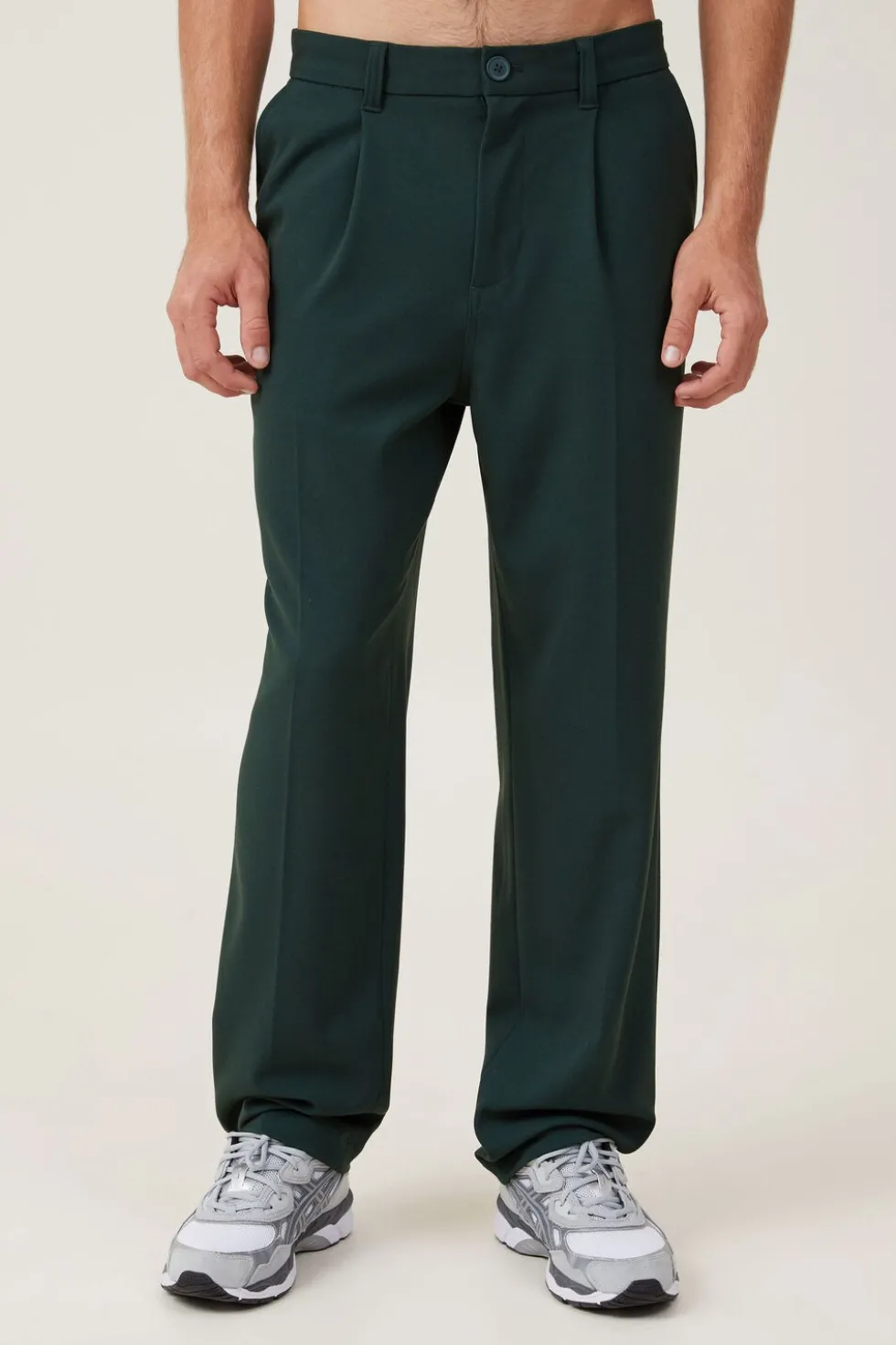 Relaxed Pleated Pant