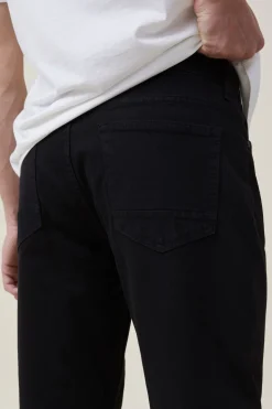 Relaxed Tapered Jean