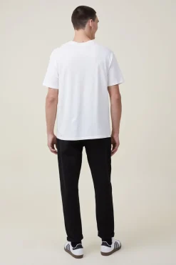 Relaxed Tapered Jean