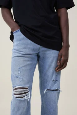 Relaxed Tapered Jean