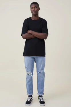 Relaxed Tapered Jean