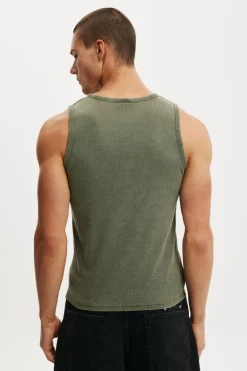 Rib Tank