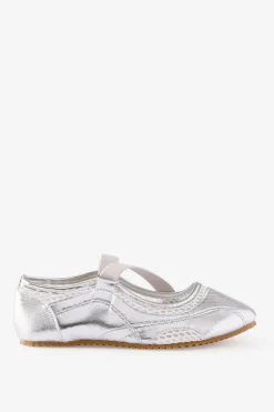 Spencer Sporty Flats