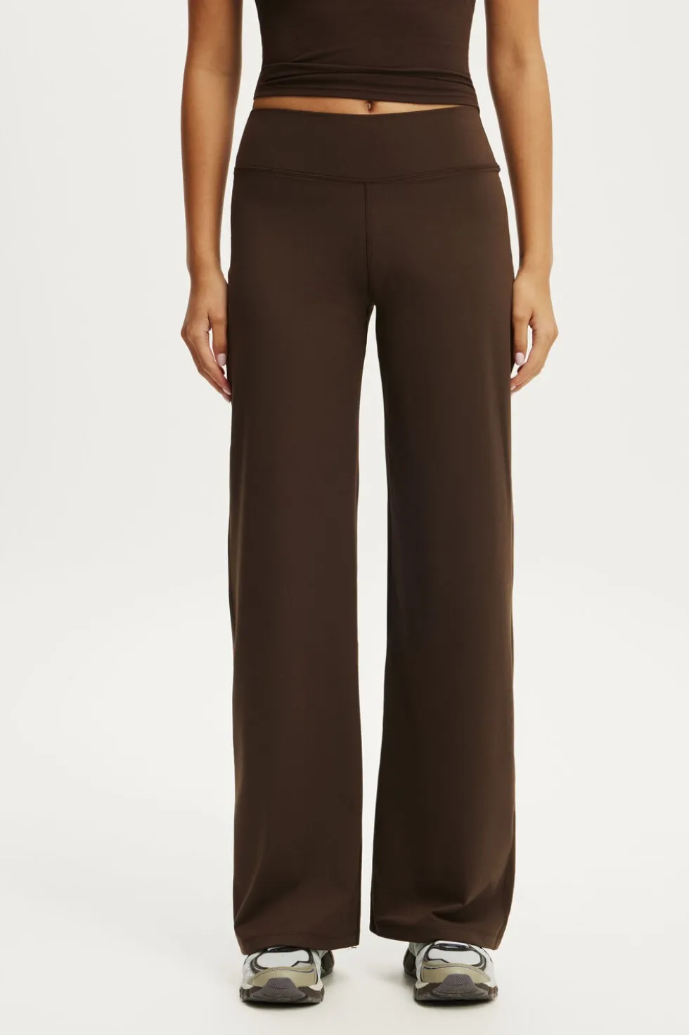 Studio Wide Leg Pant