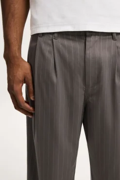 Super Baggy Pleated Pant