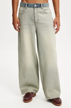 Super Baggy Reverse Jean