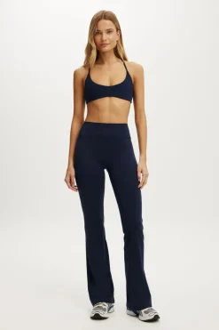 Ultra Luxe Invisible Scrunch Flare